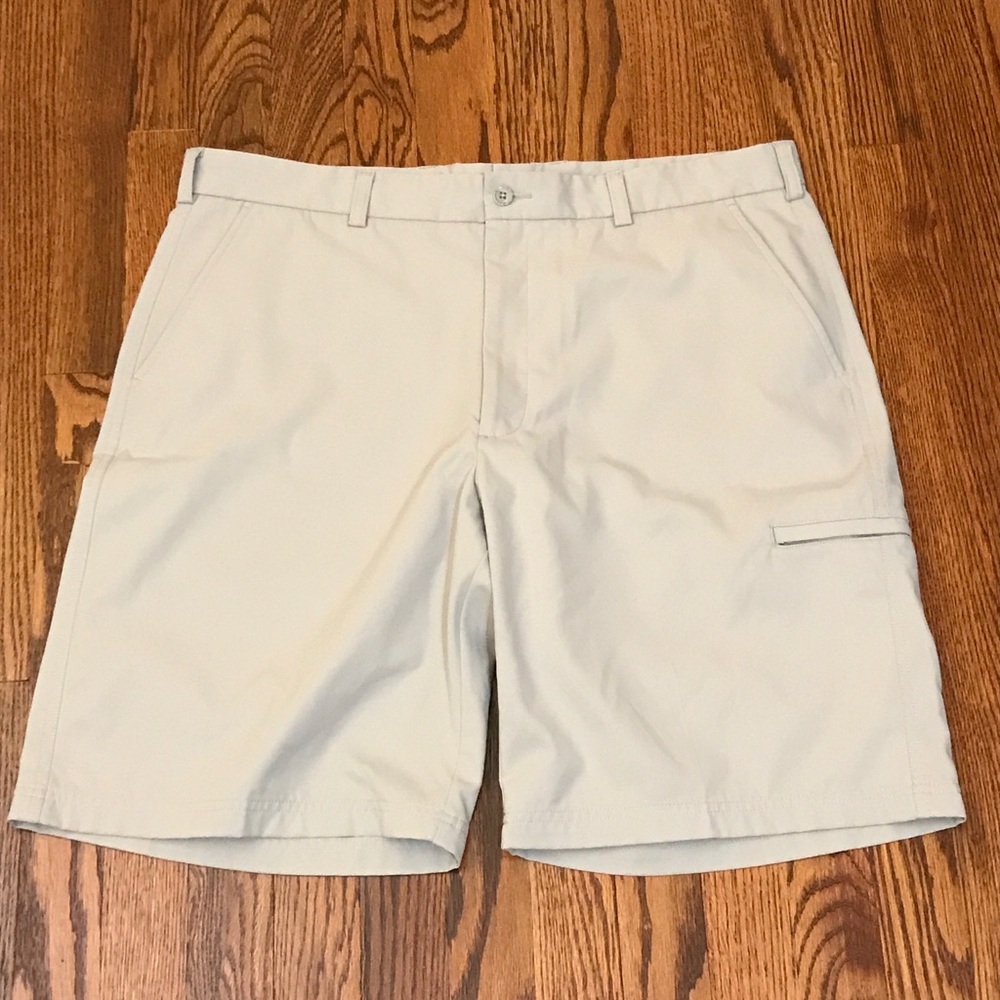 Pebble Beach Performance Mens 38 Light Gray Shorts Golf Short Flat Front Clay - Picture 1 of 9